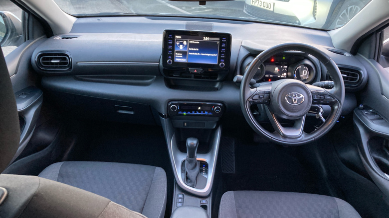 Toyota Yaris 1.5 Hybrid Design 5dr CVT Hybrid Hatchback